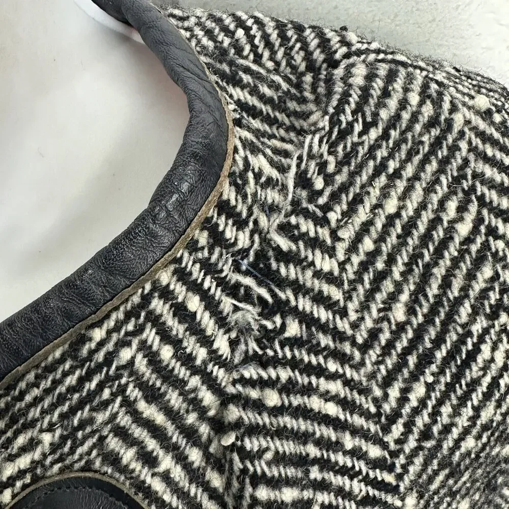 Vintage 80’s wool Herringbone dark academia Cape Cloak Damaged - Picture 6 of 11